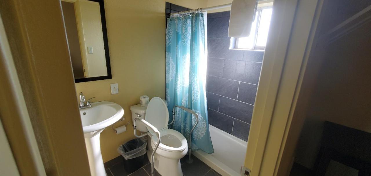 Town & Country Hotel Fort Stockton Room photo